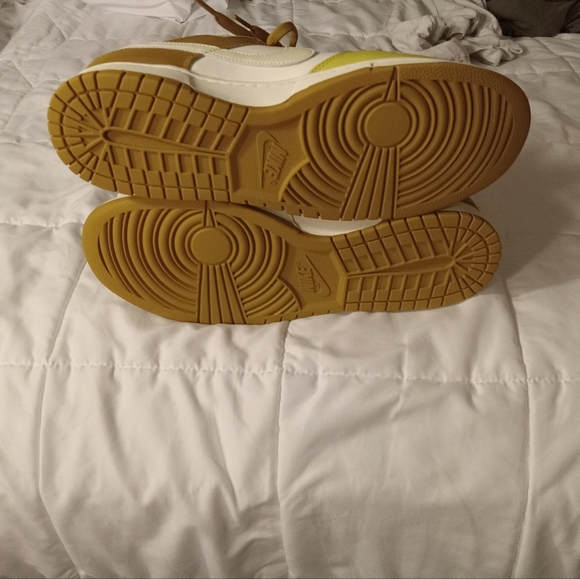 Nike Dunk Low Retro - Picture 5 of 6